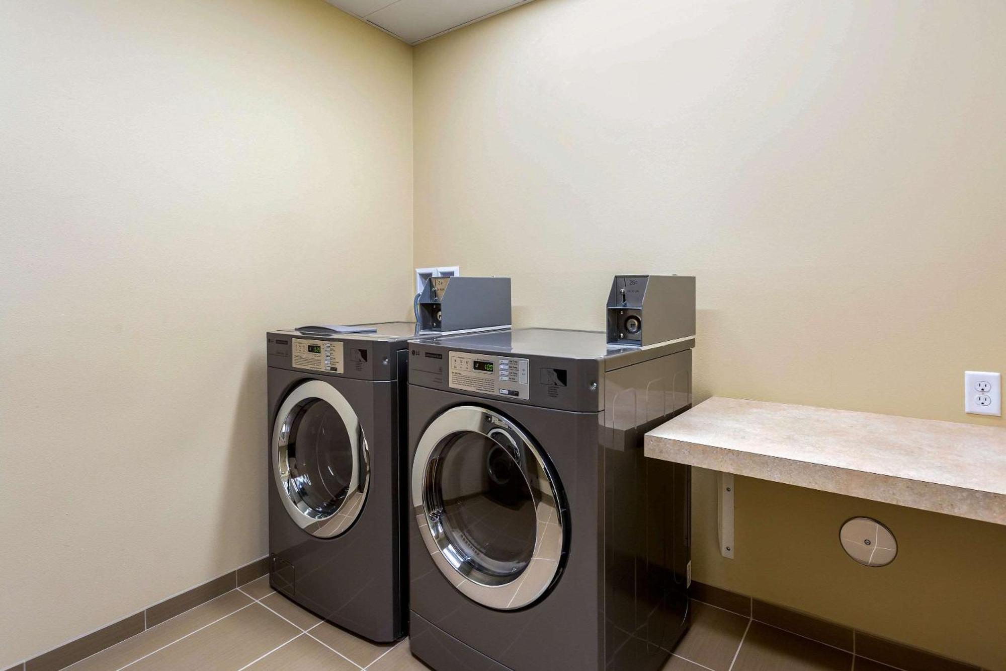 Comfort Suites Burlington Near I-5 Luaran gambar