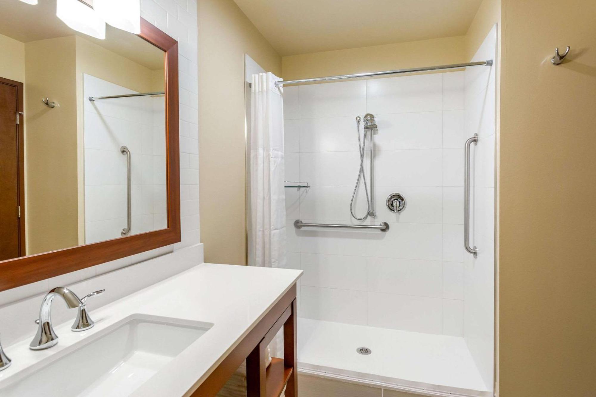 Comfort Suites Burlington Near I-5 Luaran gambar