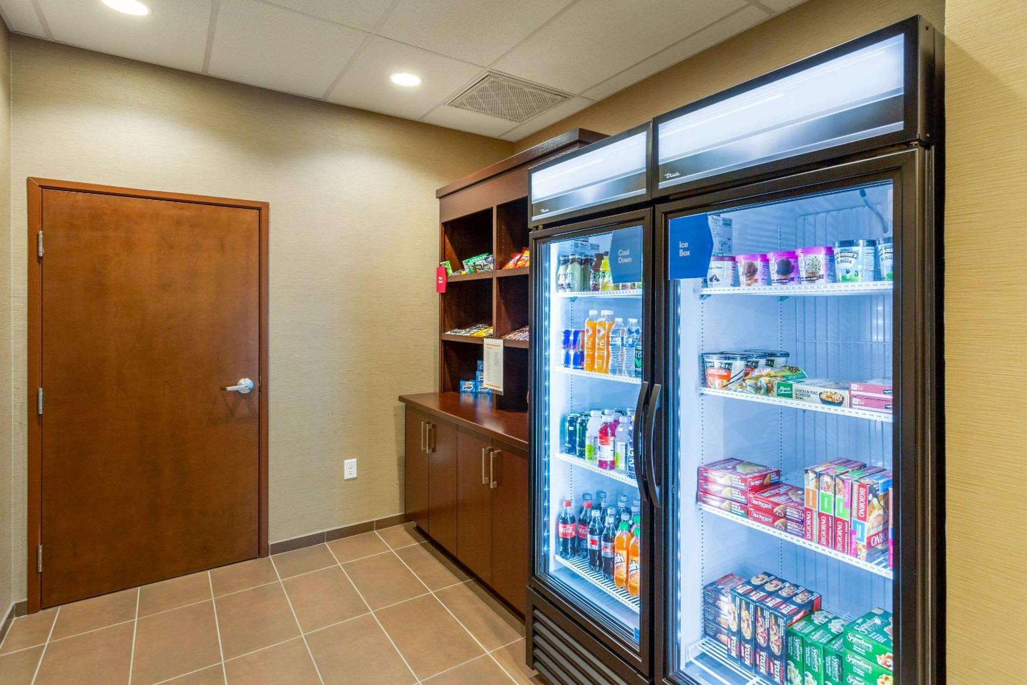 Comfort Suites Burlington Near I-5 Luaran gambar