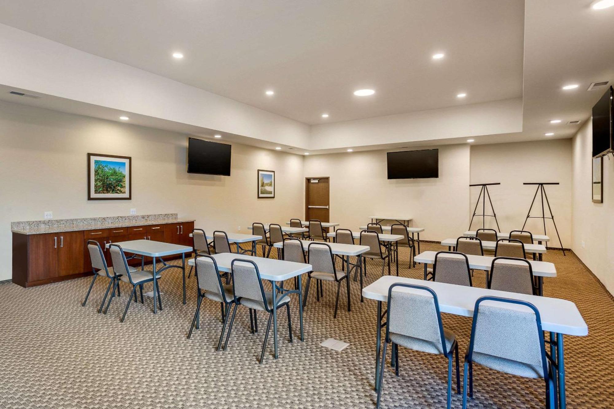 Comfort Suites Burlington Near I-5 Luaran gambar